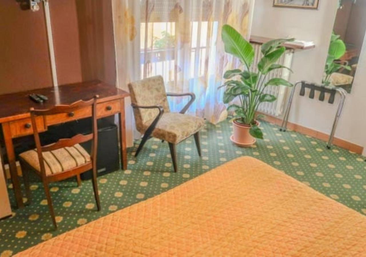 Bridge Hotel باني دي لوكا المظهر الخارجي الصورة